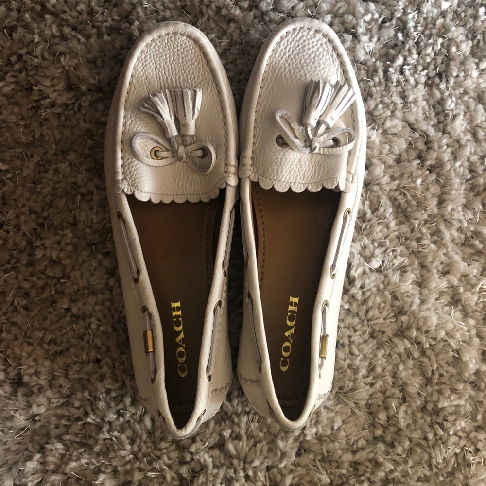 Coach tassel cream white loafers flats moccasins